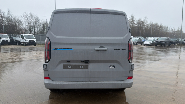 Ford Transit Custom E-320 L1 Rwd 100kW 65kWh H1 Van Limited Auto